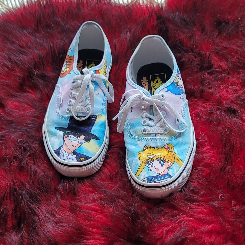 Vans X Pretty Guardian Sailor Moon and Tuxedo Mask women's sneakers size 9.5